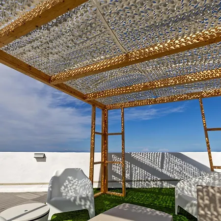 Vidamalu - Beachfront With Terrace